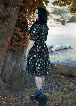 Collectif Amber-Lea Witches Garden 50's Swing Dress Black -Pretty Retro Sales collectif AW210808B amber lea witches sw dress blk 5 1024x1024