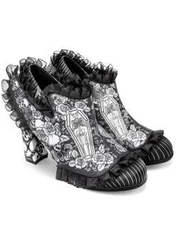 Hot Chocolate Design Victorian Skulls Pumps Black